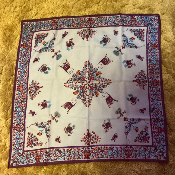 Vintage Multicolor Patterned Scarf - Picture 2 of 8